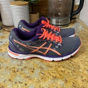 ASICS Gel Excite 4 size 7.5